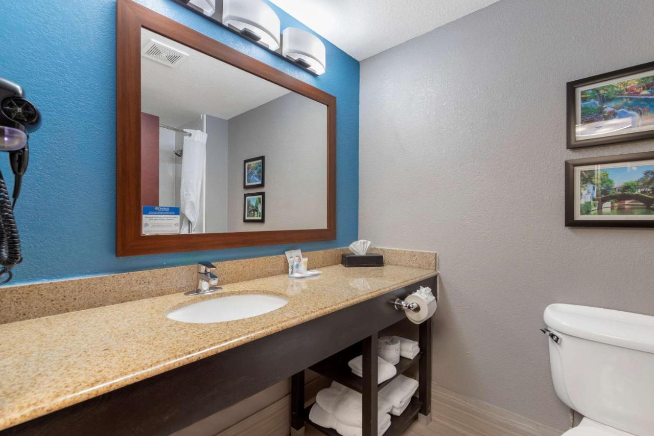 Comfort Inn & Suites Near Medical Center San Antonio Extérieur photo